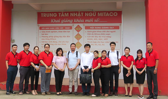 tiếp đón nghiệp đoàn